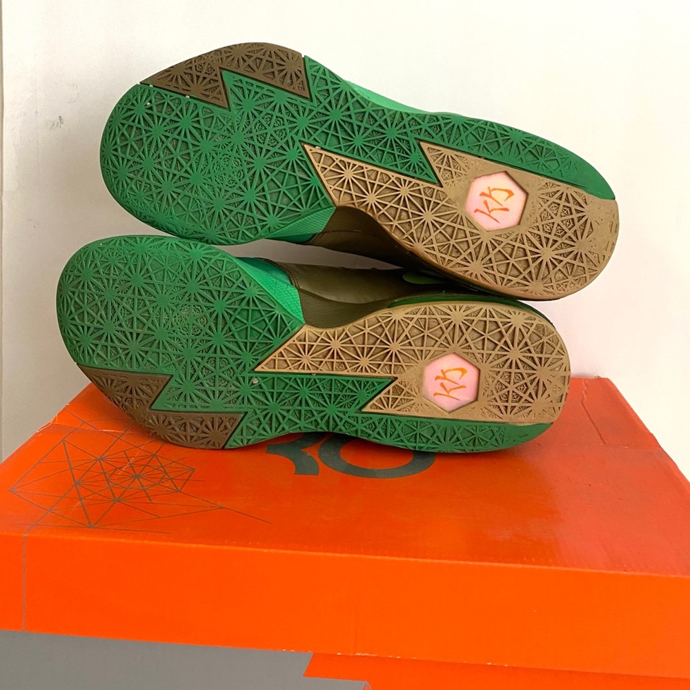 KD VI Bamboo size 9 Nike Basketball Shoe - Picture 3 of 5